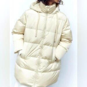 Zara Water & Wind Protection Hooded
Down Coat